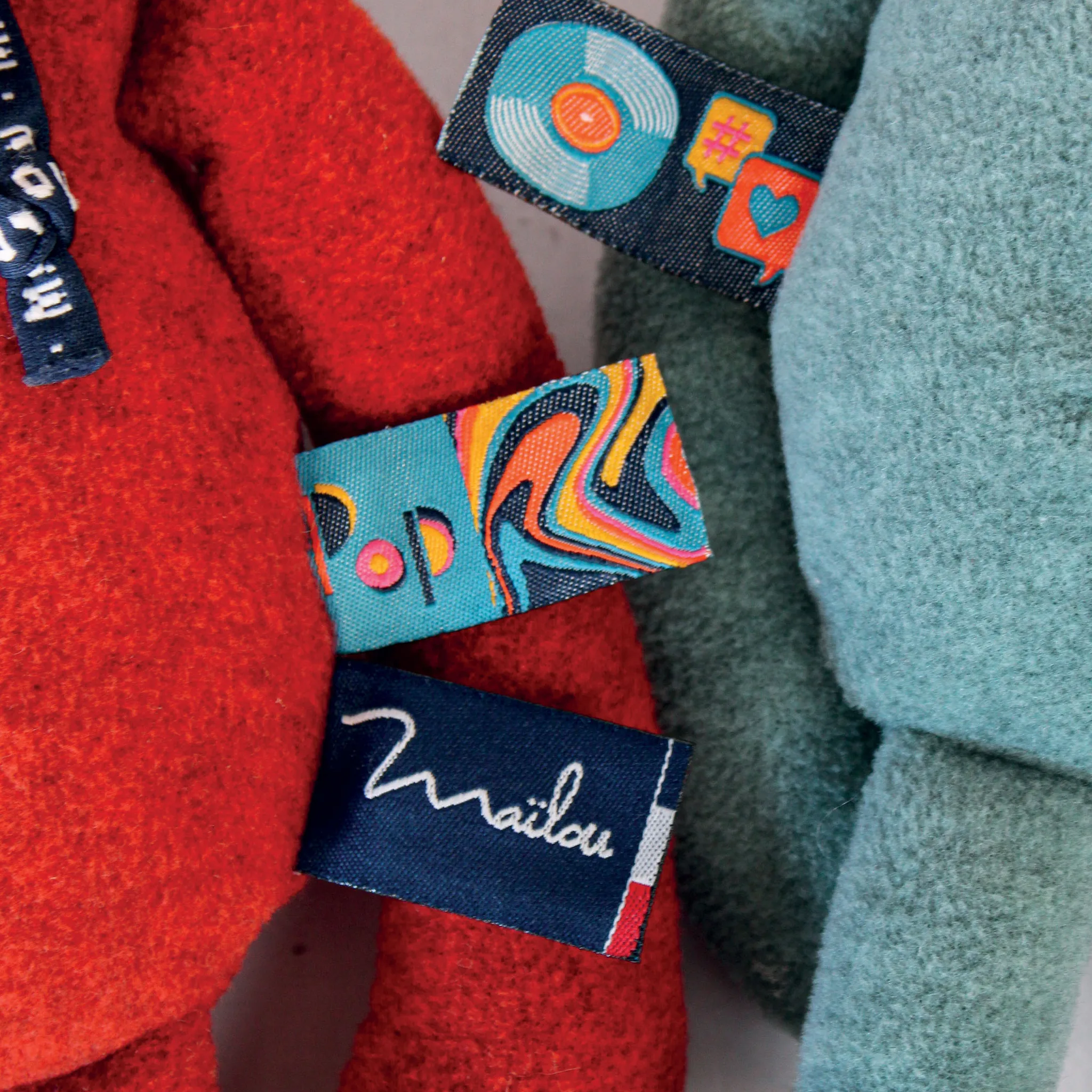 Renard en peluche français – Futfut Les Pop - 100cm – Image 4