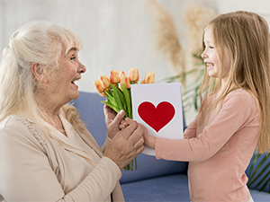 Peluche, cadeau, fête des grand-mères, mamie, doudou, peluche française, fabrication française, made in france