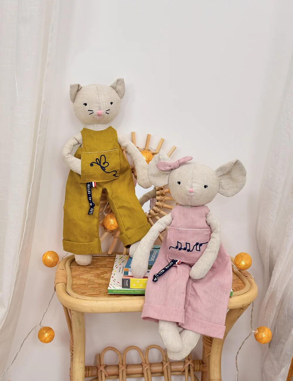 Peluche Pantin Souris LIN rose en Salopette - Perlipopette