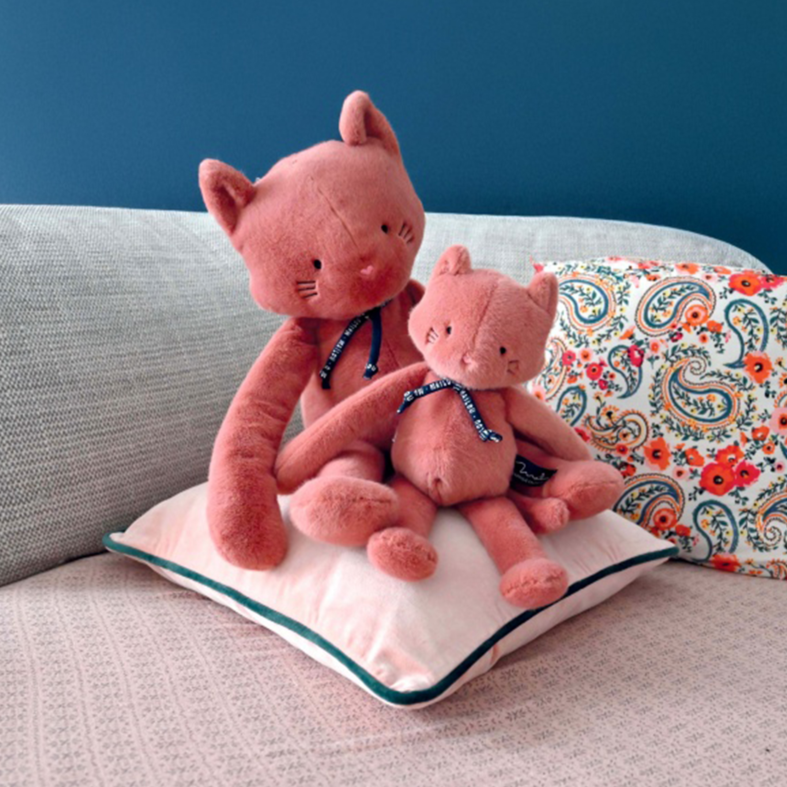 Chats Méloé roses 37 et 56 cm faits main en Bretagne