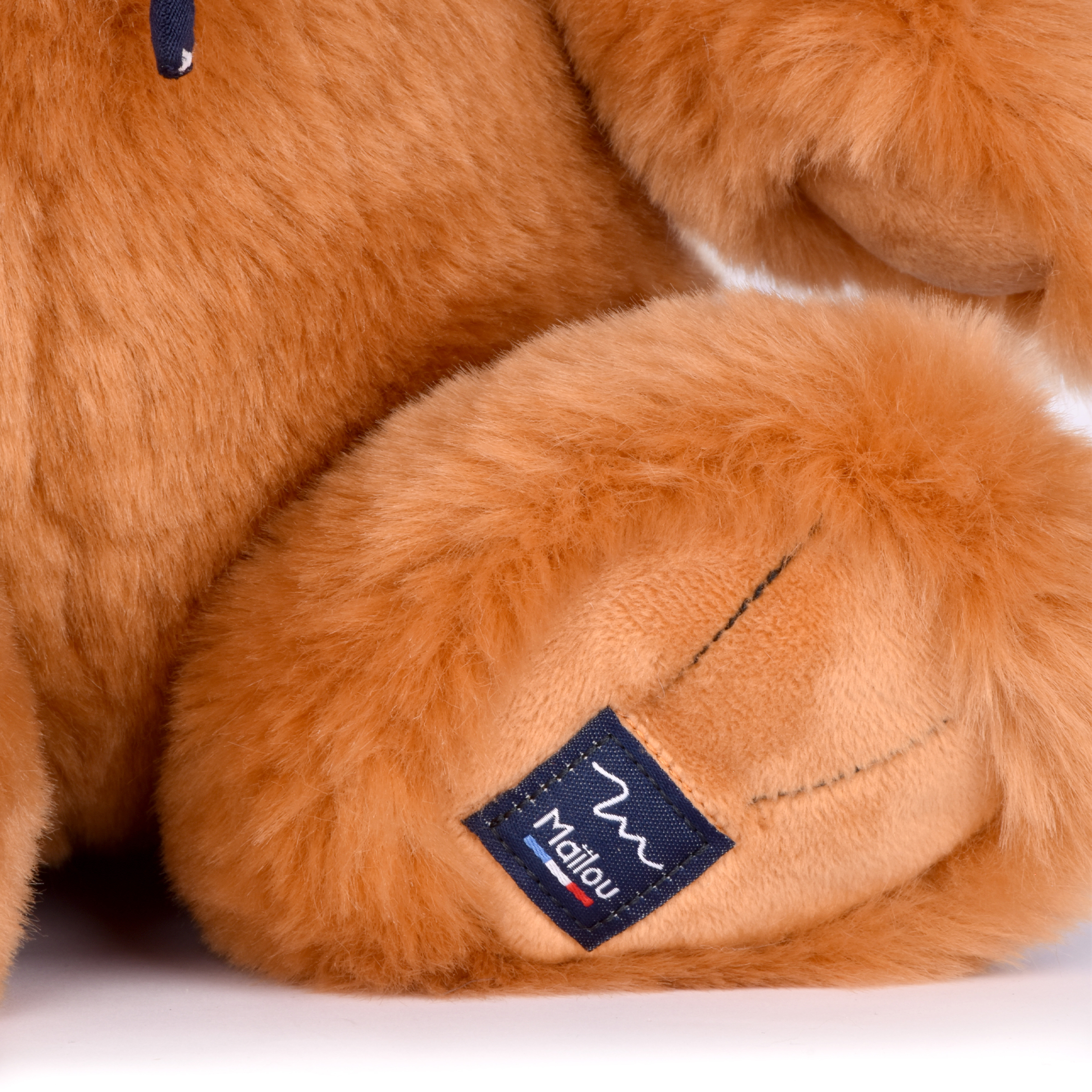 L'Ours Maïlou Caramel patte