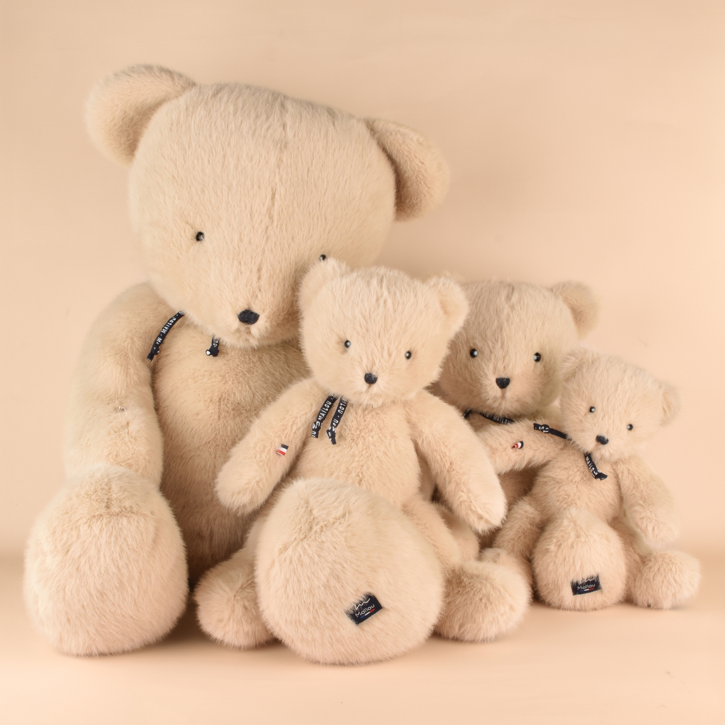 Ours Beige Sowen Famille